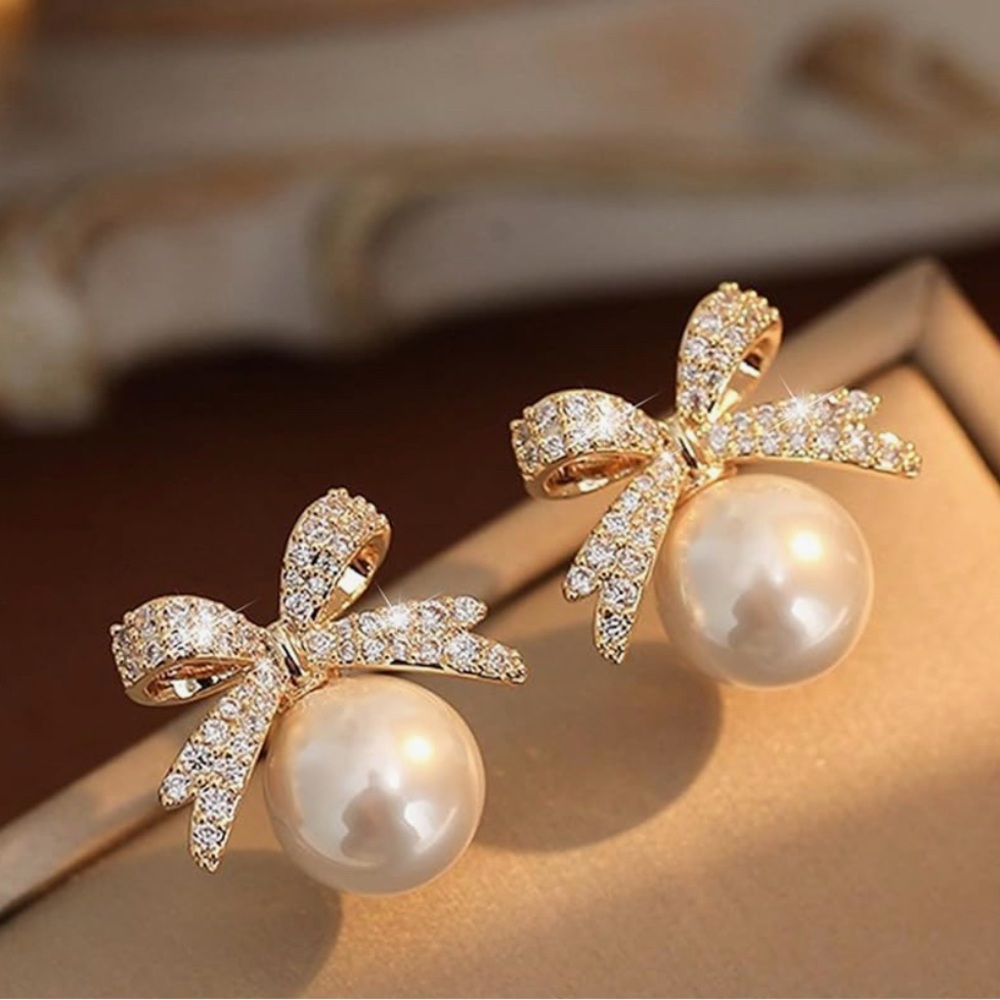 Pearl and Bow Drop Stud Earrings New in Box Beautiful!